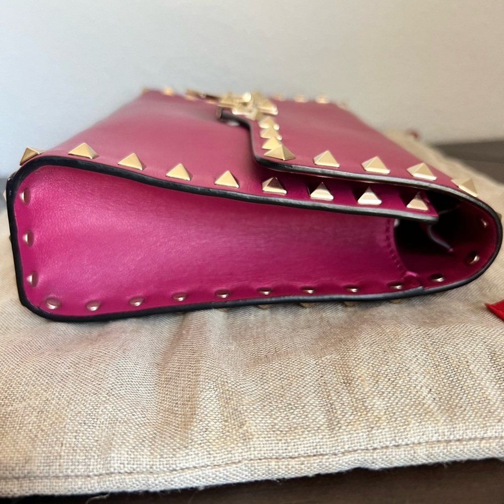 VALENTINO GARAVANI Fuschia Pink Leather Gold Rockstud Shoulder Crossbody Bag - Picture 13 of 16
